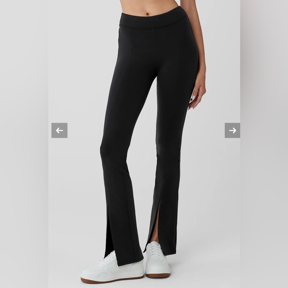 ALO Split Flare Leggings - Picture 1 of 11